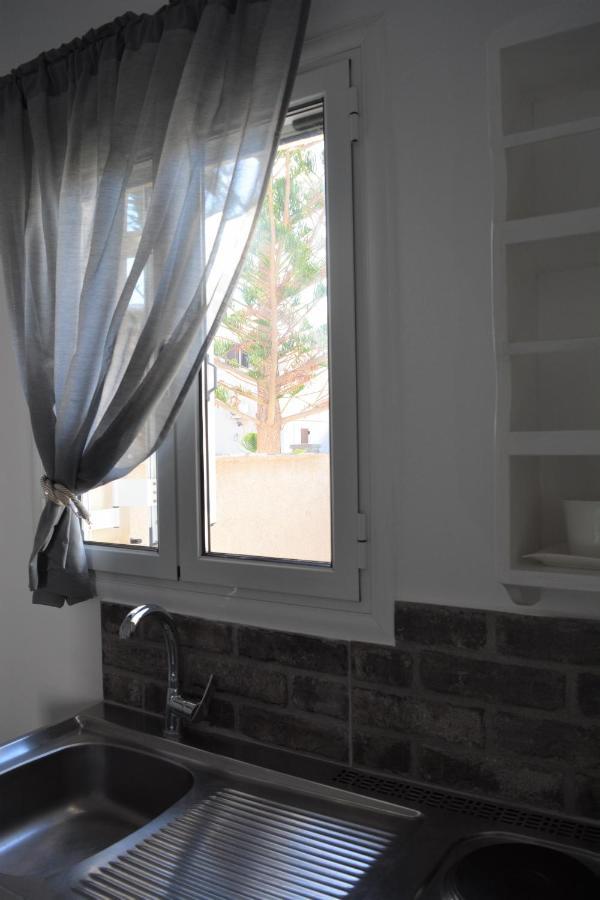 Anezinas Place Apartment Perissa  Exterior photo