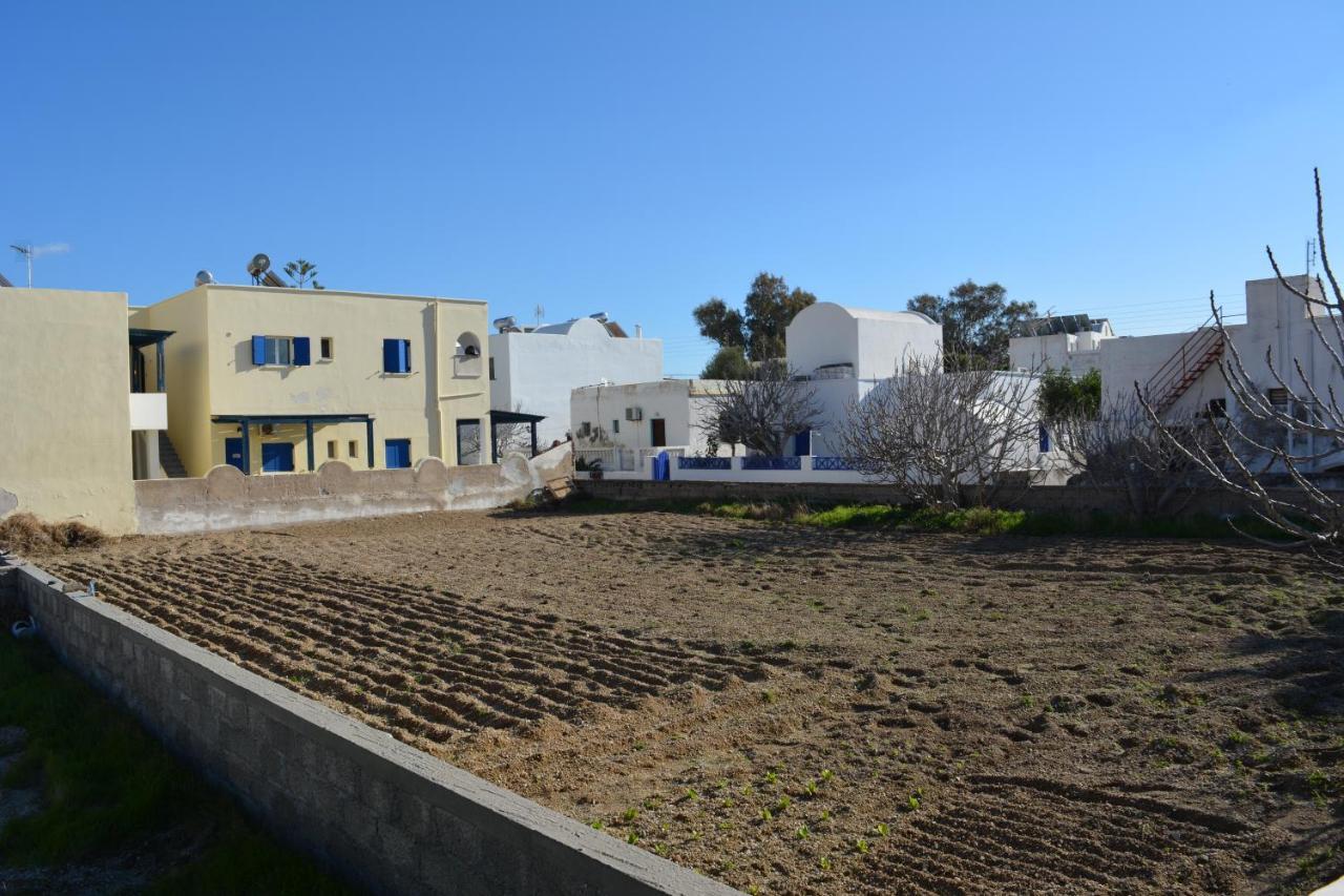 Anezinas Place Apartment Perissa  Exterior photo